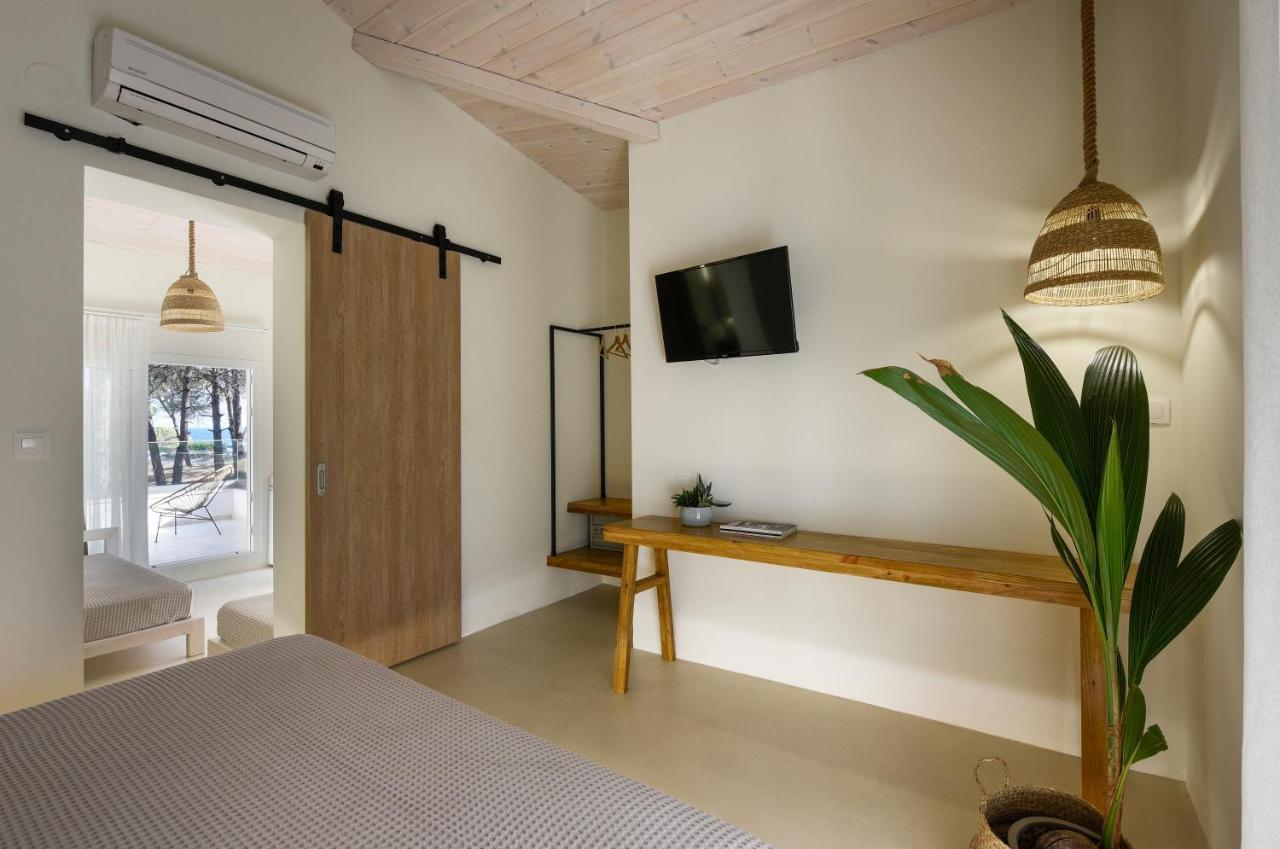 Karidi Beach Boutique Suites วูร์วูรู ภายนอก รูปภาพ